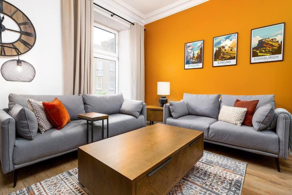The Stylish 3-Bedroom Maisonette Retreat ستيرلينج المظهر الخارجي الصورة