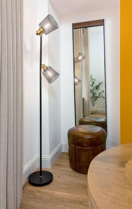 The Stylish 3-Bedroom Maisonette Retreat ستيرلينج المظهر الخارجي الصورة