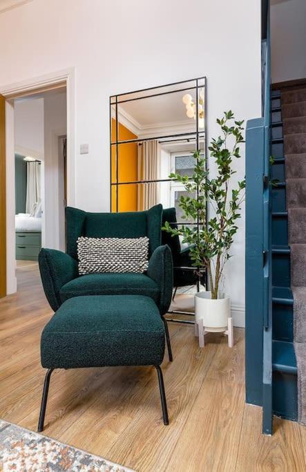 The Stylish 3-Bedroom Maisonette Retreat ستيرلينج المظهر الخارجي الصورة